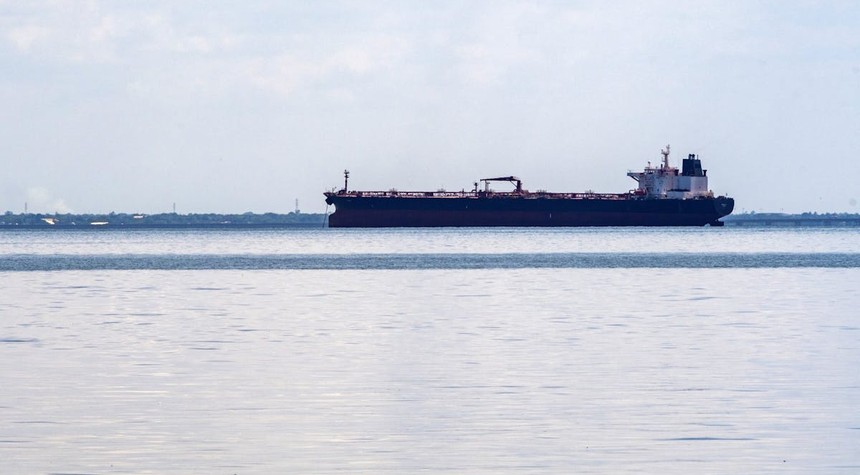 United States Seizes Second Venezuelan Oil Tanker in International Waters