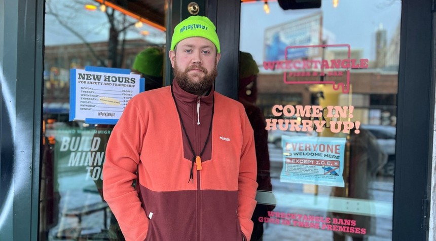 Business Owners Close Doors in Support of Minneapolis Anti-ICE Demonstration