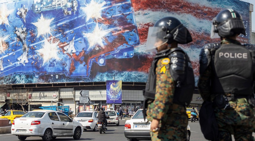 Iranian Students Resume Protests as American Military Forces Deploy to Region
