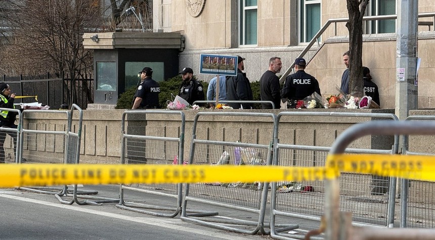 Gunfire Strikes US Consulate in Toronto Following Attacks on Synagogues
