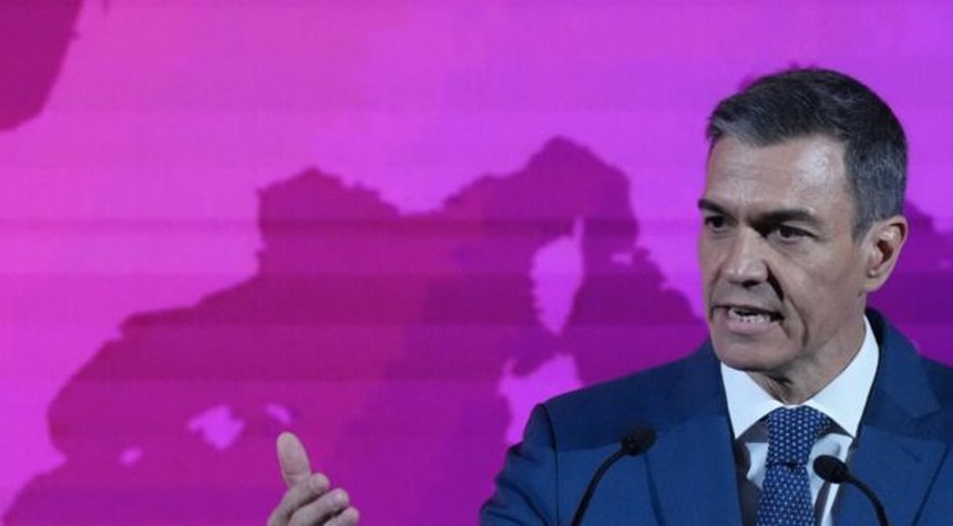 Spain's Sánchez Calls for Western Retreat from Global Organizations During Beijing Visit