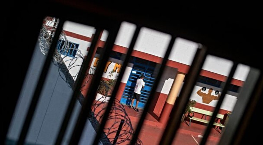 Spain Directs Prisons to Fast-Track Amnesty Applications for Foreign Inmates