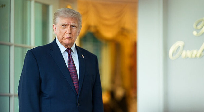 Trump Orders Navy to Fire on Mine-Laying Vessels in Strait of Hormuz