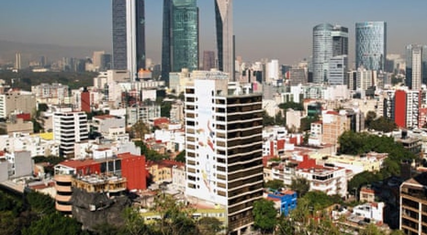 Mexico City Nightclub Charges Americans Nearly $300 While Others Pay $20