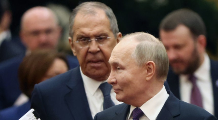 Moscow Alerts Foreign Embassies to Evacuate Kyiv Ahead of Planned Military Strikes