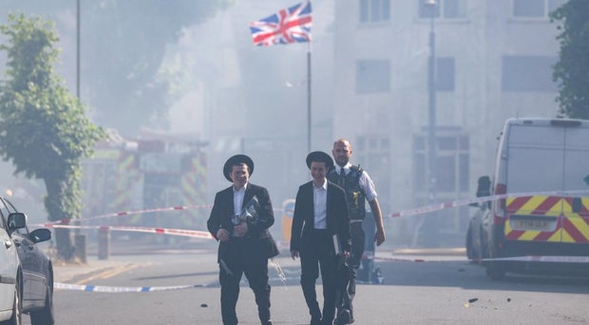 London Firefighters Contain Blaze at Kosher Market in Golders Green