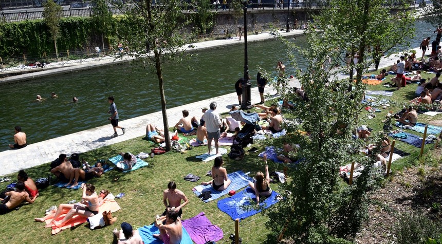 Forty Drown in France as Historic Heat Wave Grips Western Europe
