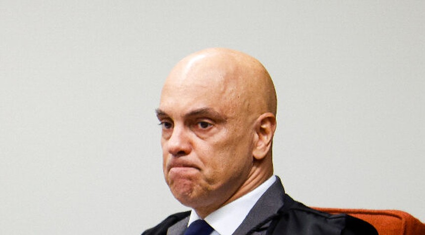 Brazilian Police Find No Weapons in Search of Bolsonaro Residence