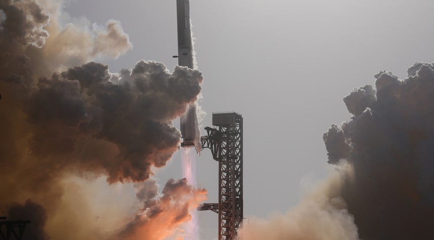 Musk Faces Shareholder Questions as SpaceX Reports Mounting Losses After IPO