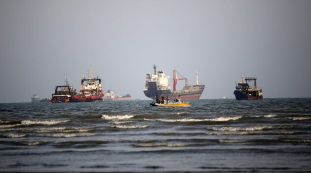 Saudi Arabia Faces Strategic Setback as Houthis Capture Key Red Sea Port