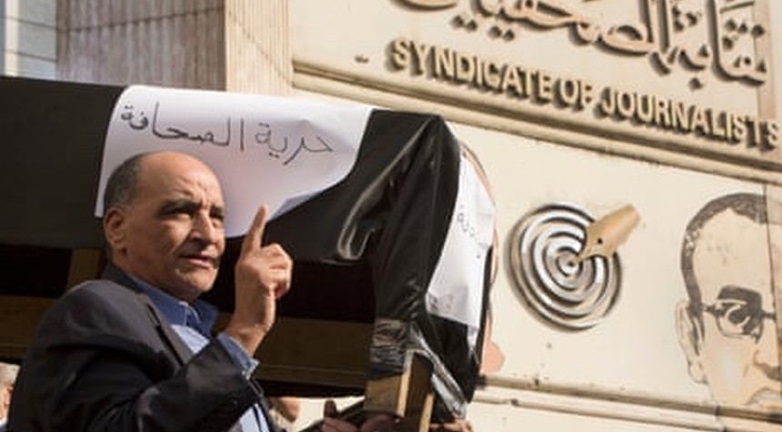 Egyptian Journalists Allege Torture After Arrest on Terrorism Charges