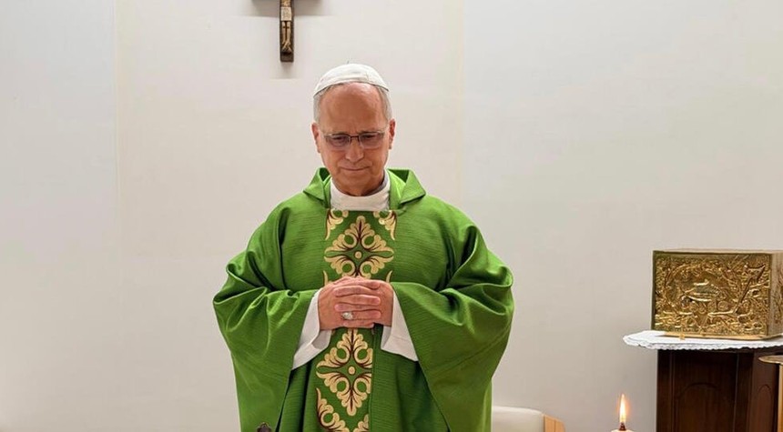 Pope Leo XIV Celebrates Mass at Rome Hospital Following Lung Cancer Surgery